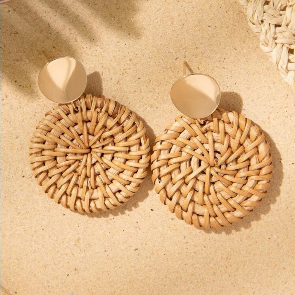 New Rattan dangle round drop earrings - Picture 2 of 2